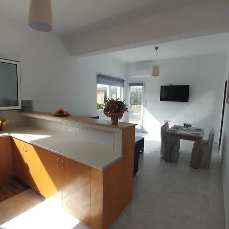 Eva's House