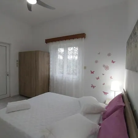 Eva's House