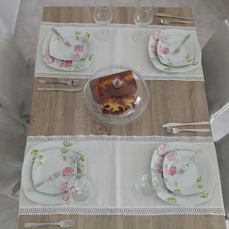 Апартаменты Eva's House *